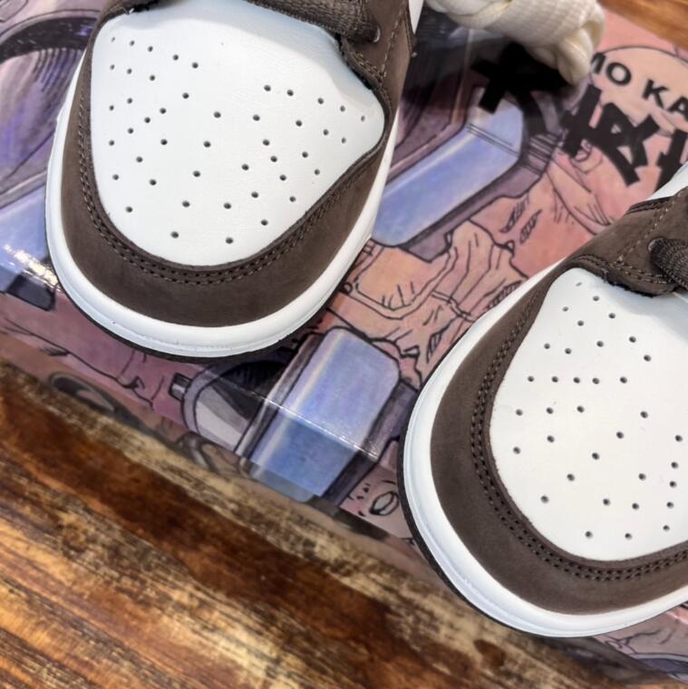 SAMC - NKE Shoes - 827