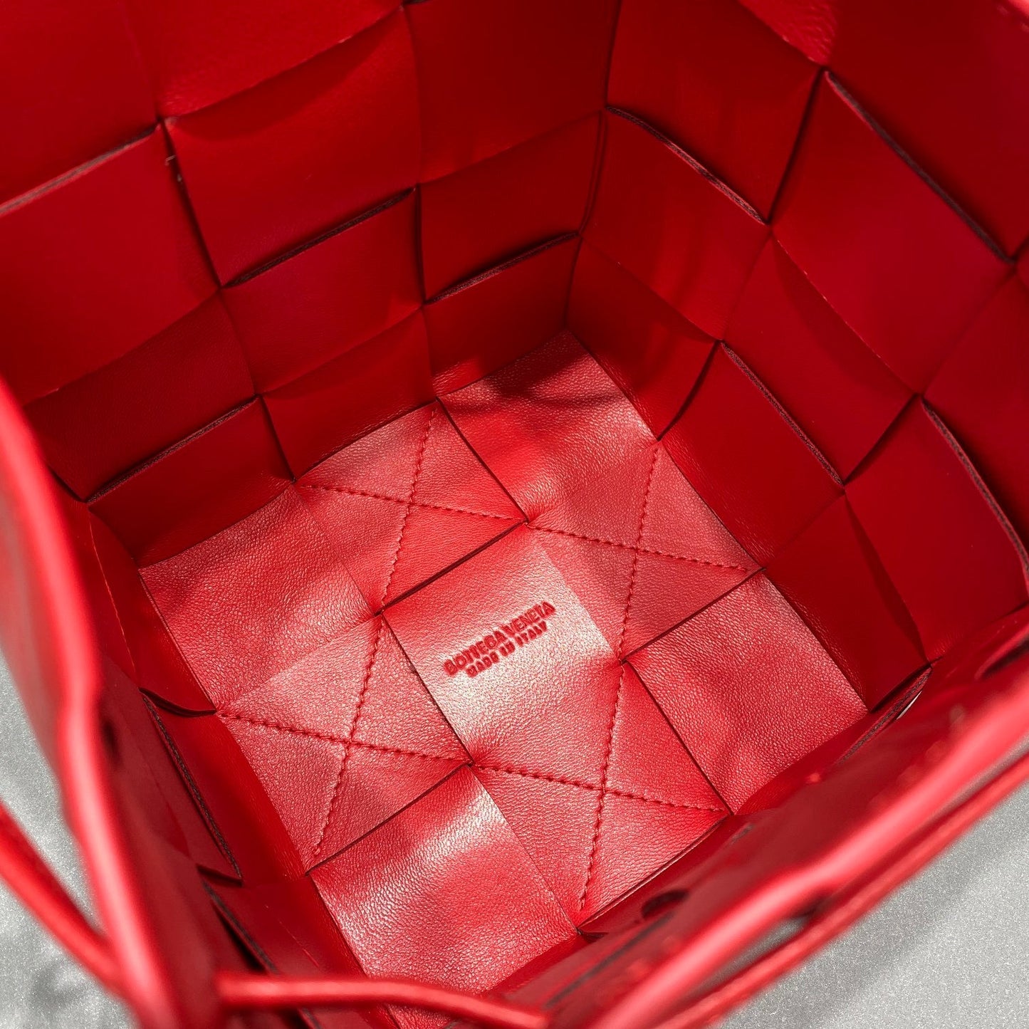GLAMI Mini Cassette Bucket Bag Red, For Women, Bags 5.5in/14cm 680217VCQC46358