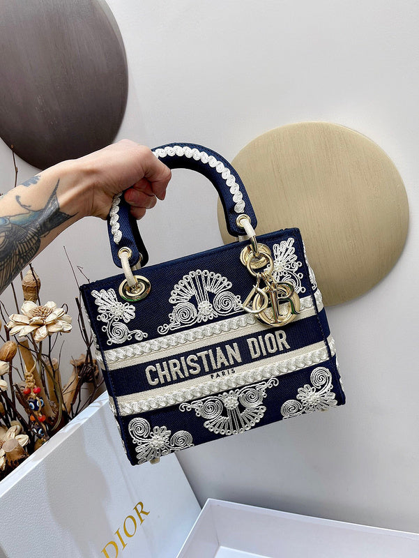 ELE - Dir Bags - 082