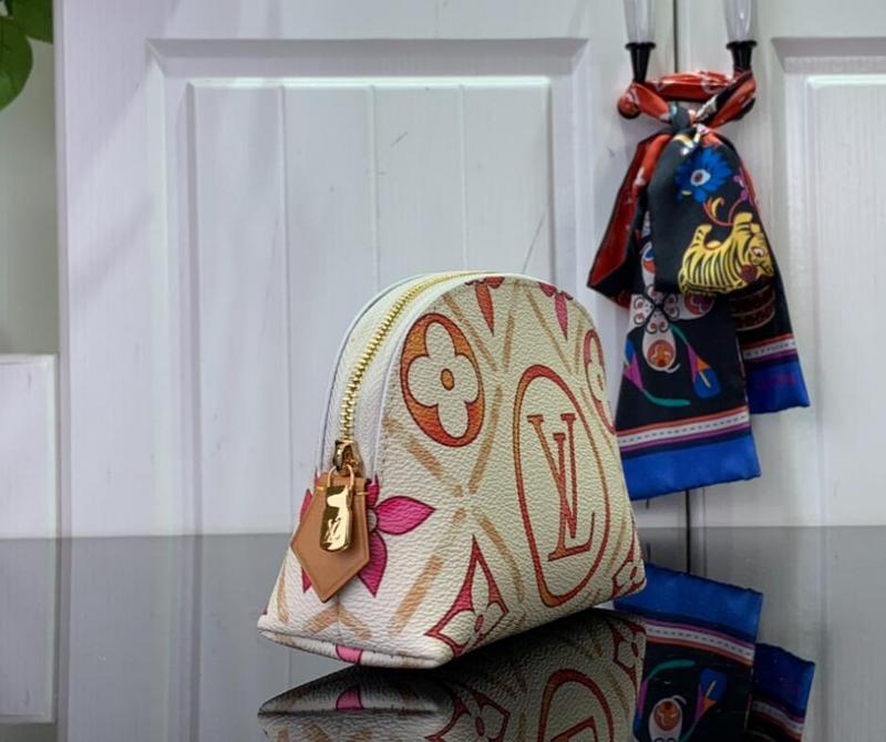 SAMC - LOV Bags - 104