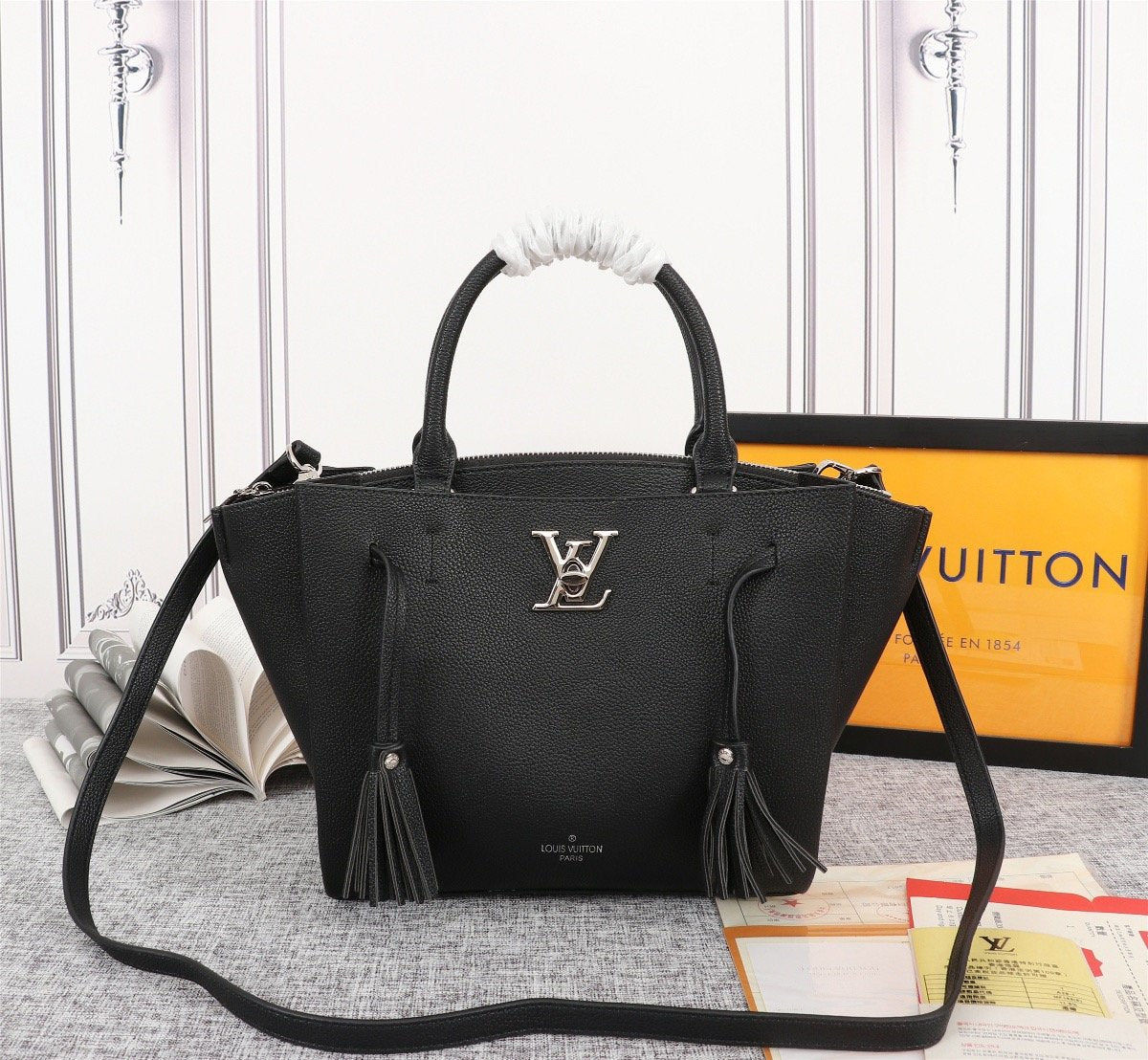 EN - New Arrival Bags LUV 194