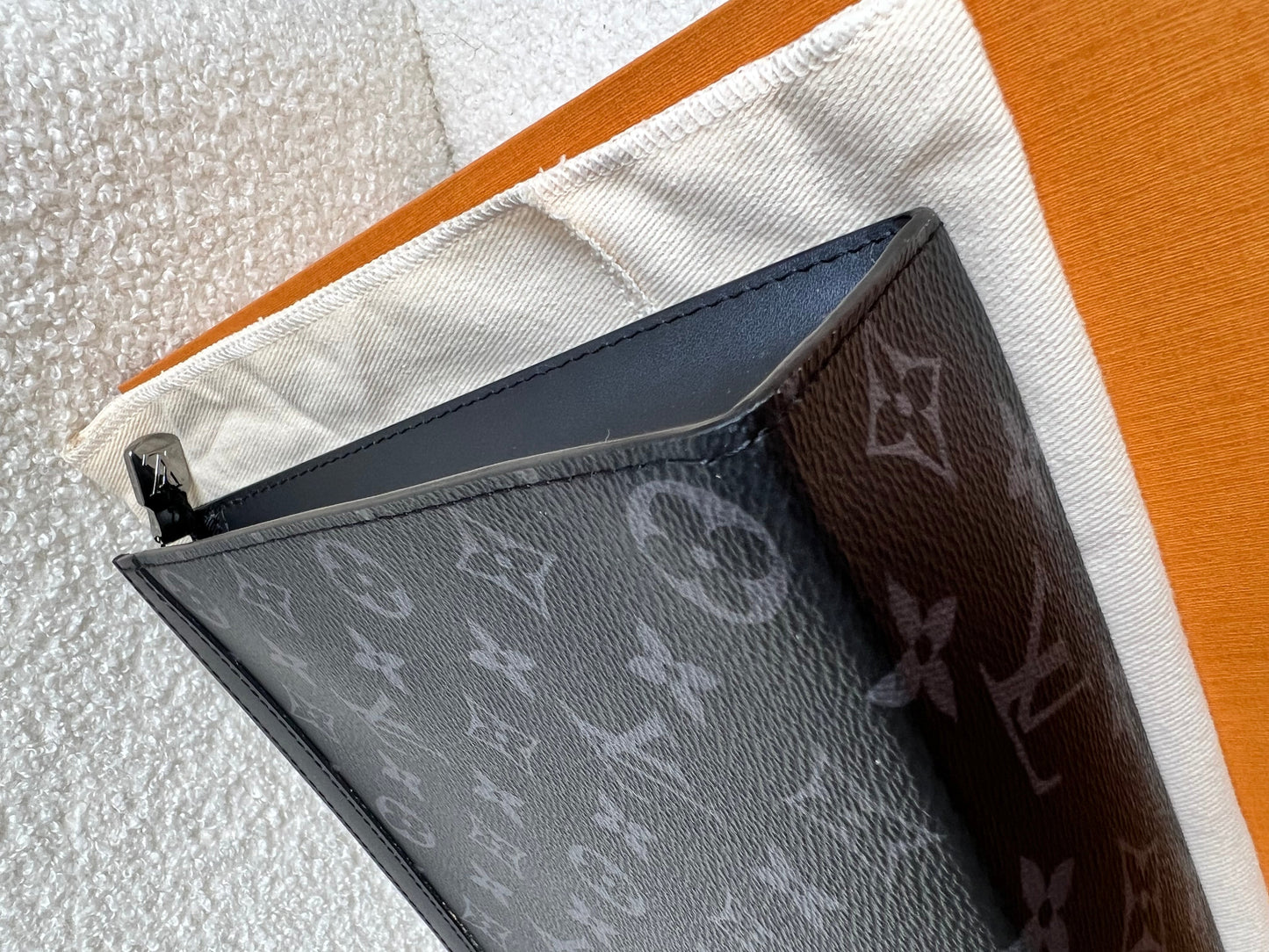 Louis Vuitton Pochette Voyage Monogram Eclipse (RRP £735)