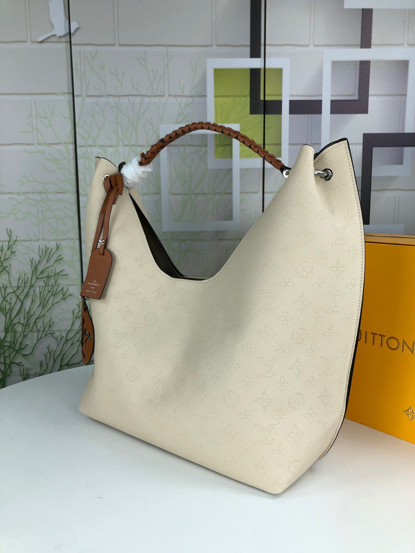 EN - New Arrival Bags LUV 050
