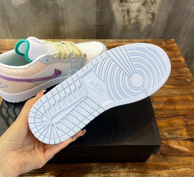 SAMC - NKE Shoes - 219