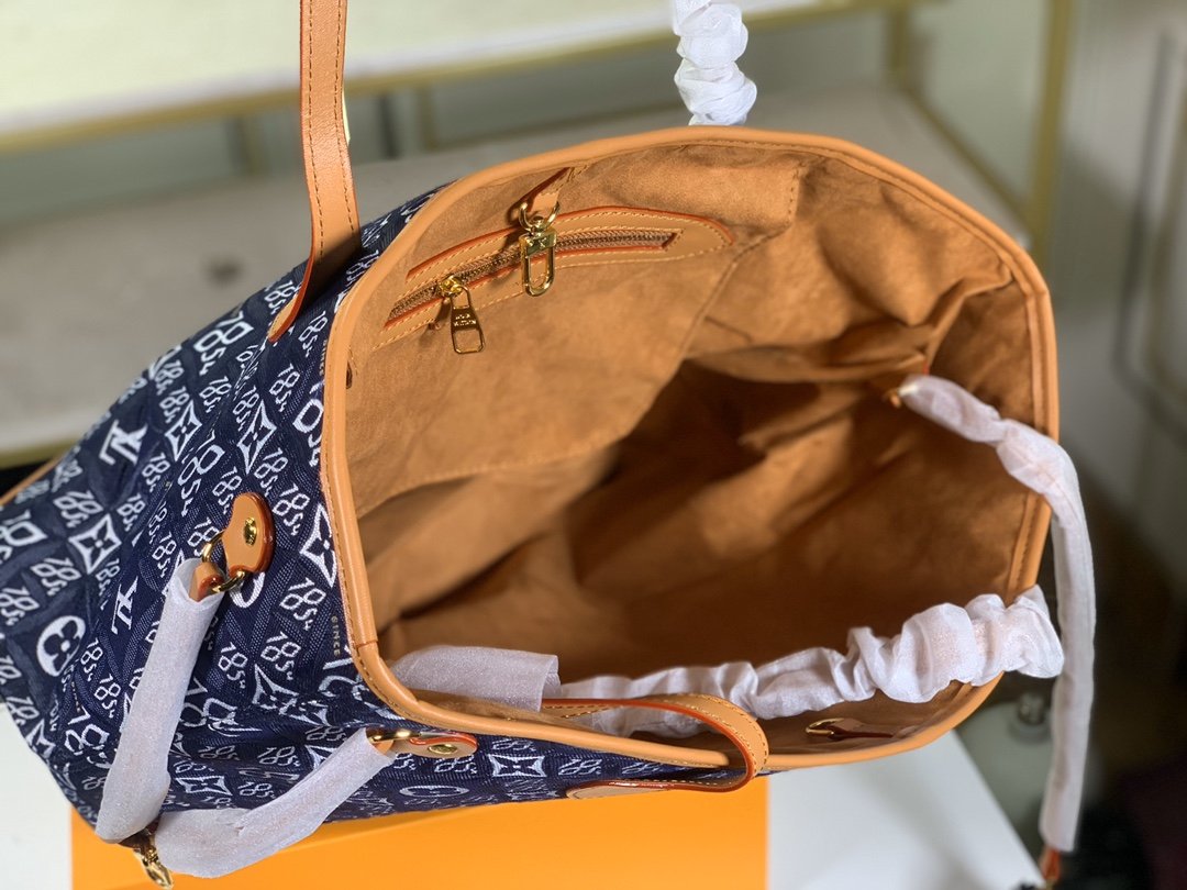 EN - New Arrival Bags LUV 100