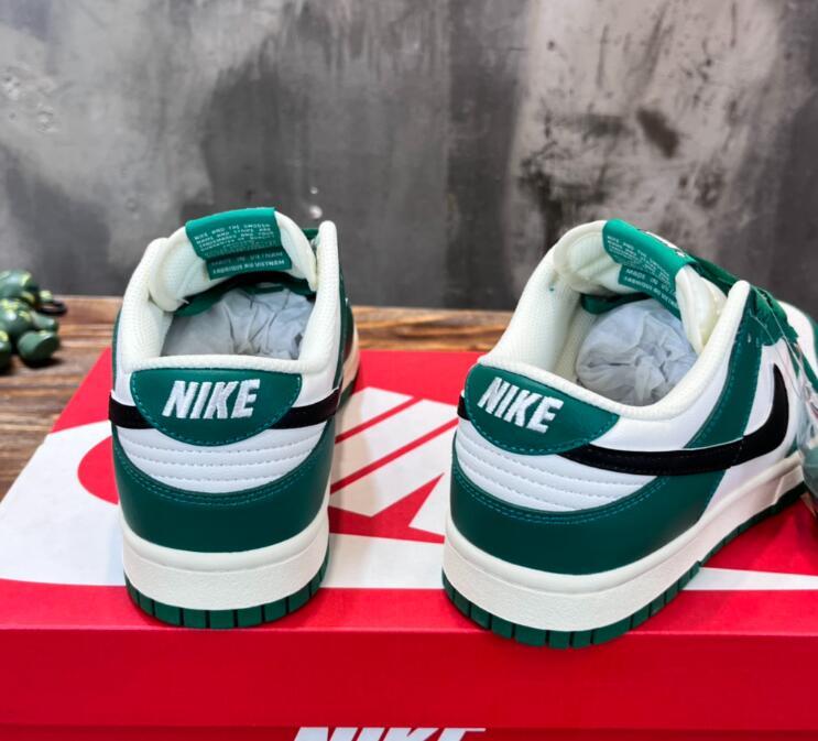 SAMC - NKE Shoes - 806