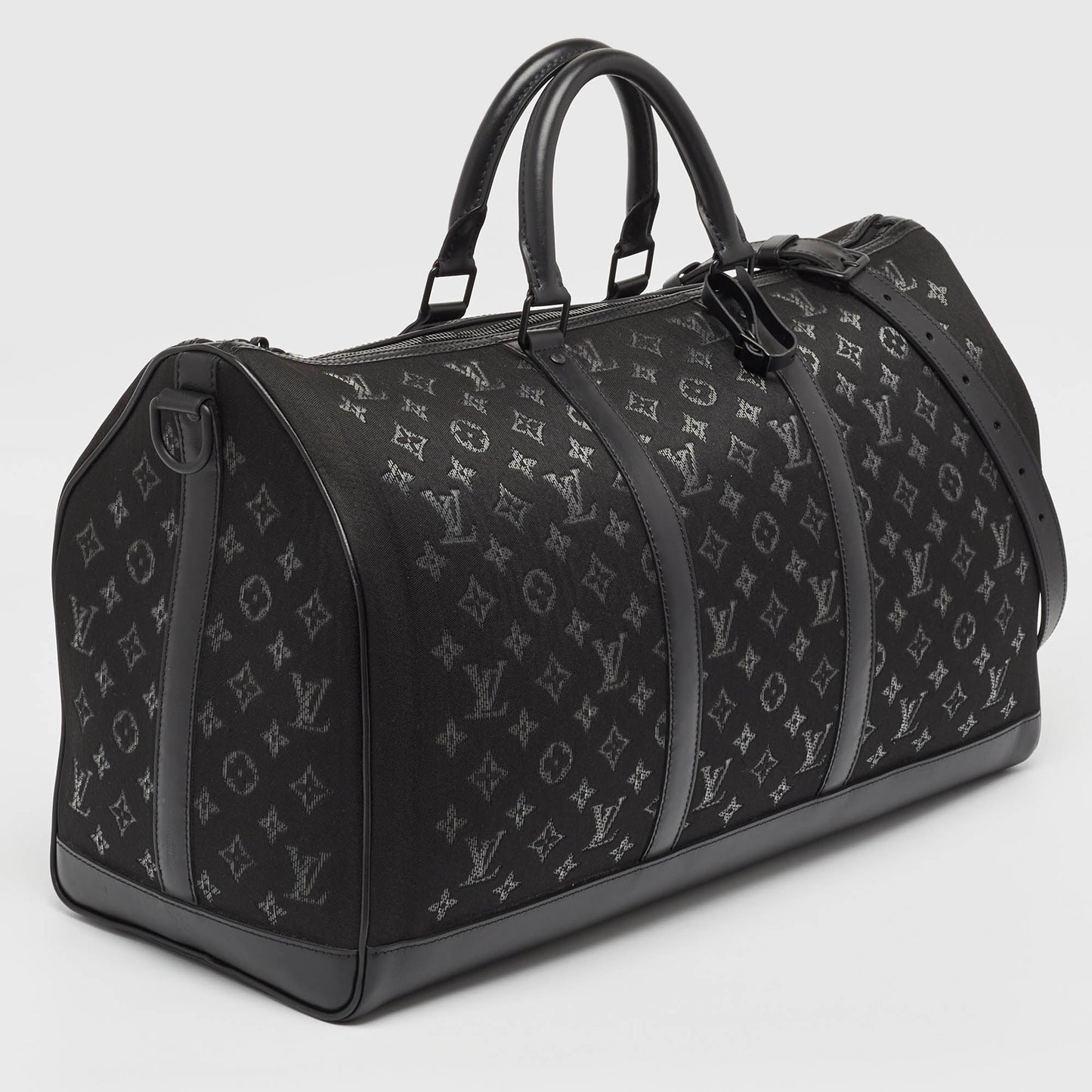 Louis Vuitton Monogram Light Up Keepall Bandouliere 50 Bag..