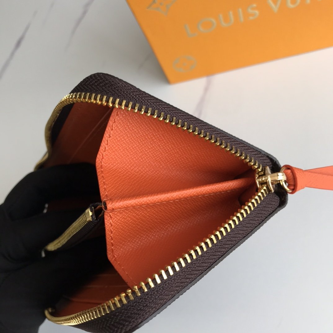 EN - New Arrival Wallet LUV 017