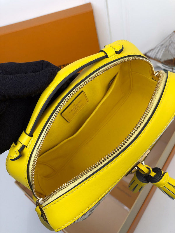 LOV2 Bags - Luxurious Bags  1061