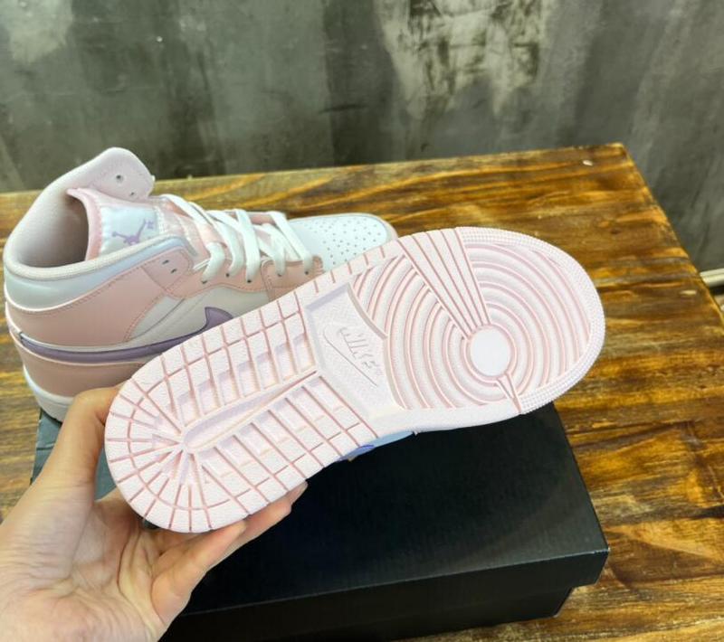 SAMC - NKE Shoes - 128