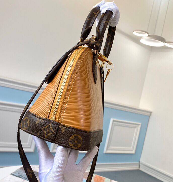 SAMC - LOV Bags - 3174