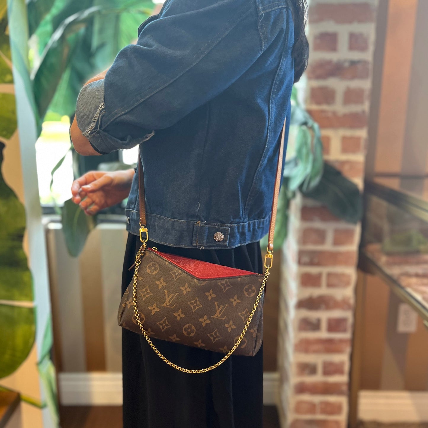 LOUIS VUITTON Pallas Clutch Monogram Canvas Crossbody
