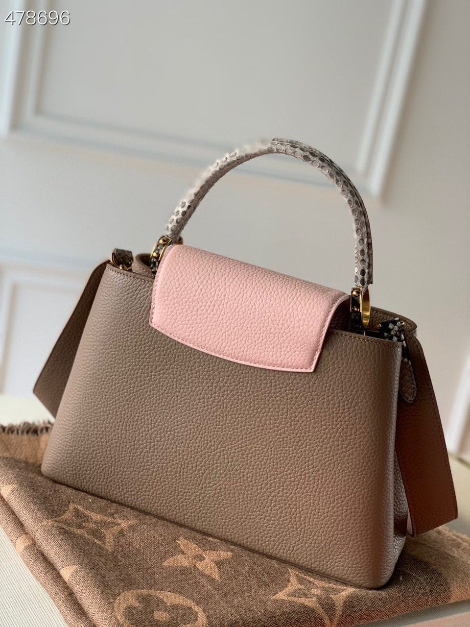 LV Capucines GLAMI Taurillon And Python Taupe Brown/Eau De Rose Pink For Women,  Shoulder And Crossbody Bags 10.4in/27cm LV M57539