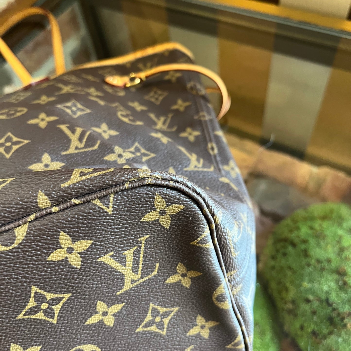 LOUIS VUITTON Neverfull MM Monogram Tote