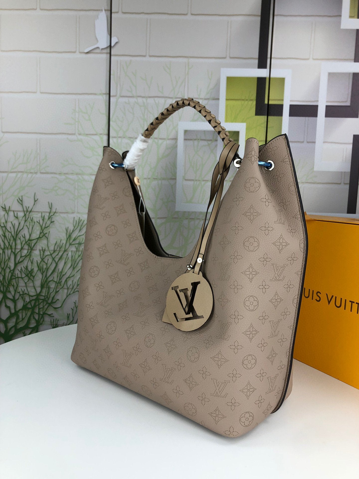 EN - New Arrival Bags LUV 050