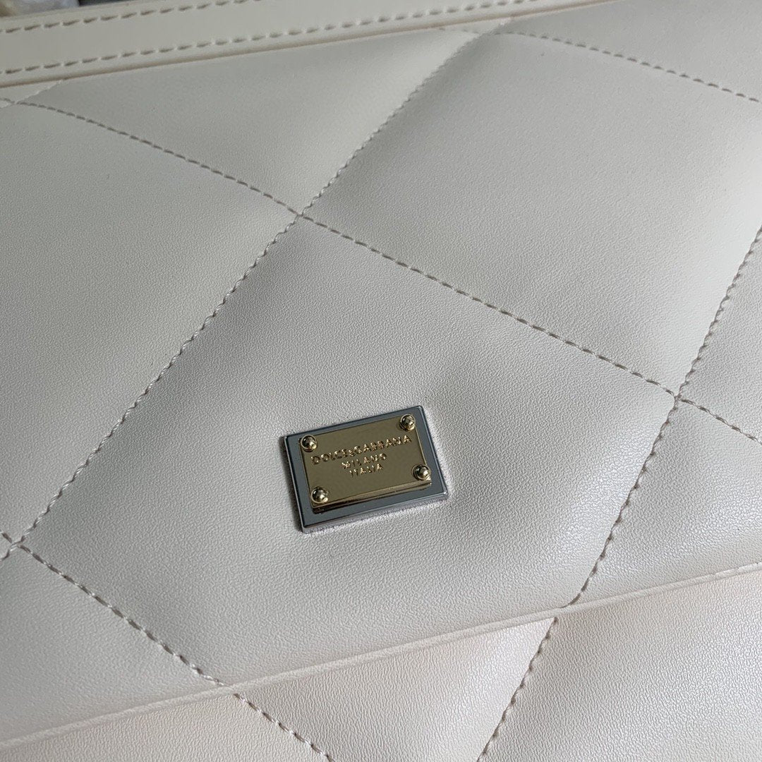 GLAMI MeGLAMIum Sicily Bag In Quilted White For Women 10.2in/26cm GLAMI GLAMI6002AW59180002