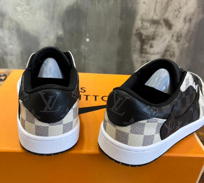 SAMC - NKE Shoes - 529