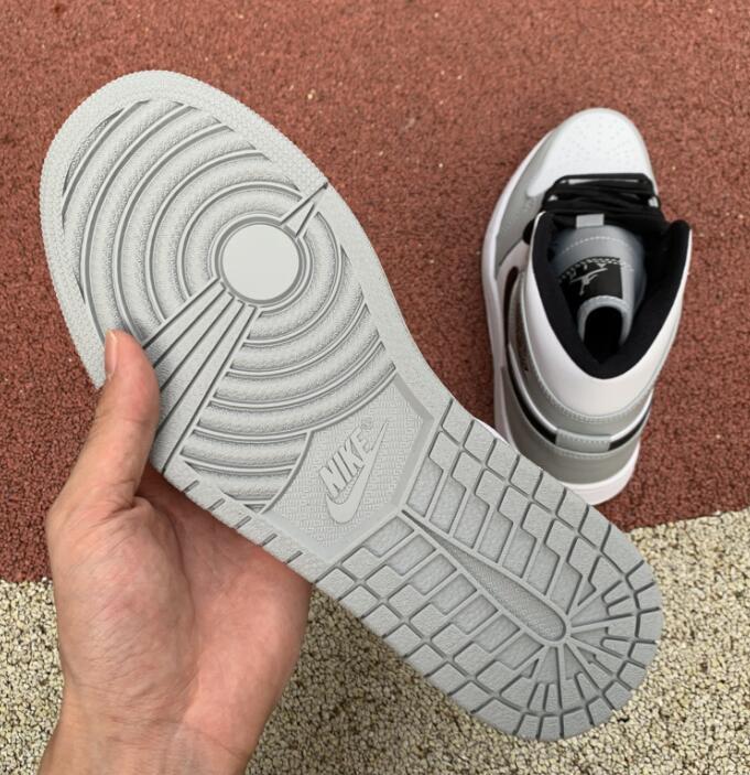 SAMC - NKE Shoes - 1581