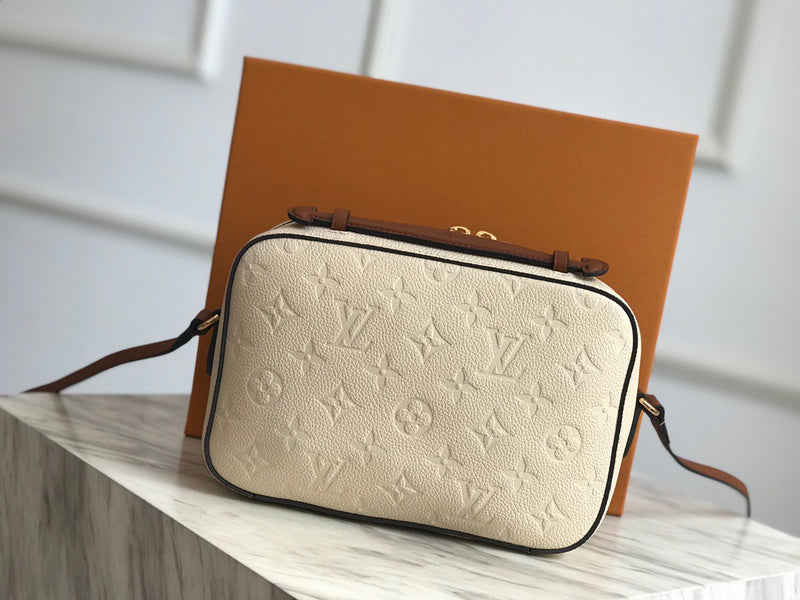 LOV2 Bags - Luxurious Bags  1058