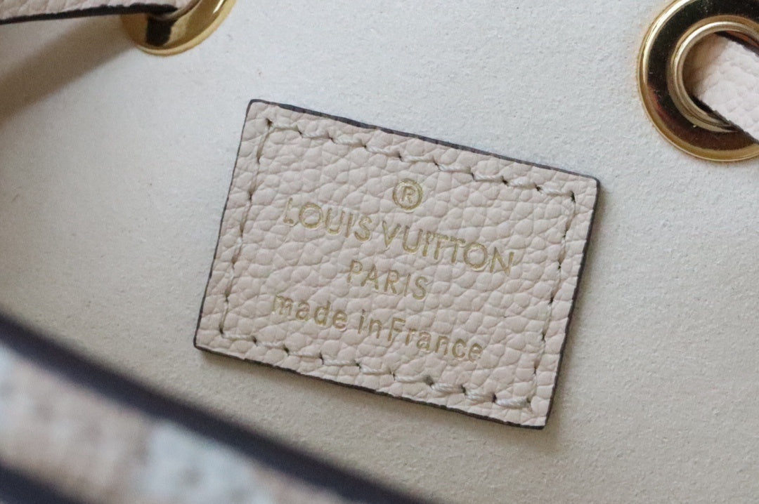 LV NeoNoe GLAMI Bucket Bag Monogram Empreinte Cream/Saffron For Women, WomenÃ¢â‚¬â„¢s Bags, Shoulder Bags 7.9in/20cm LV M45716