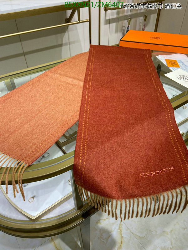 SAMC - HMS Scarves - 812