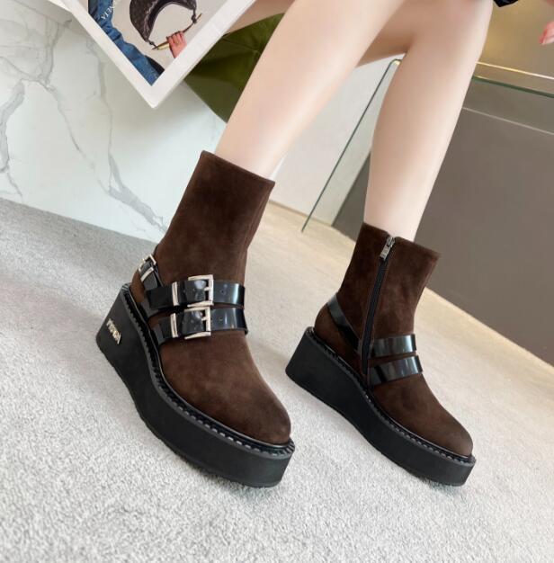 GlamyWomen Shoes - 220