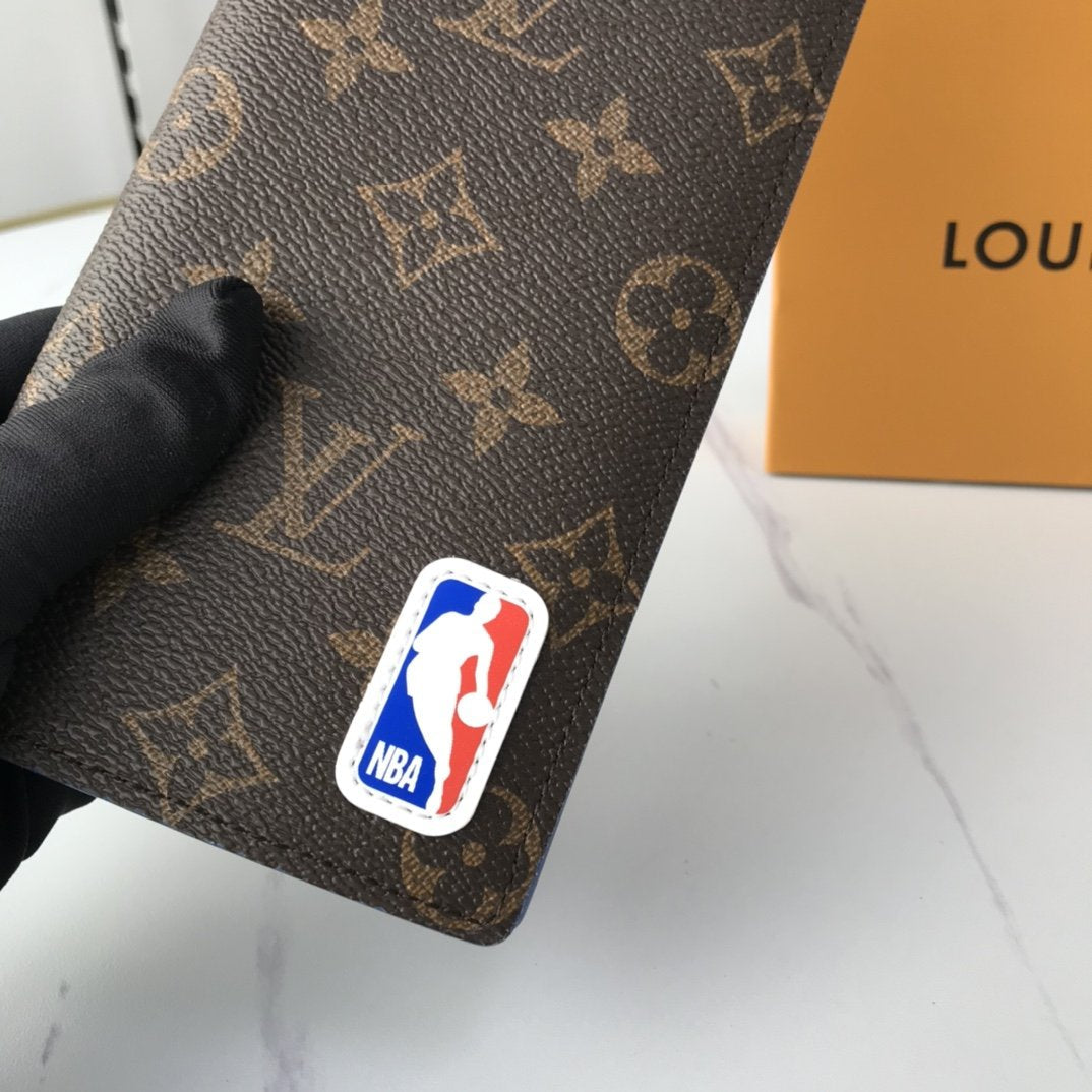 EN - New Arrival Wallet LUV 032