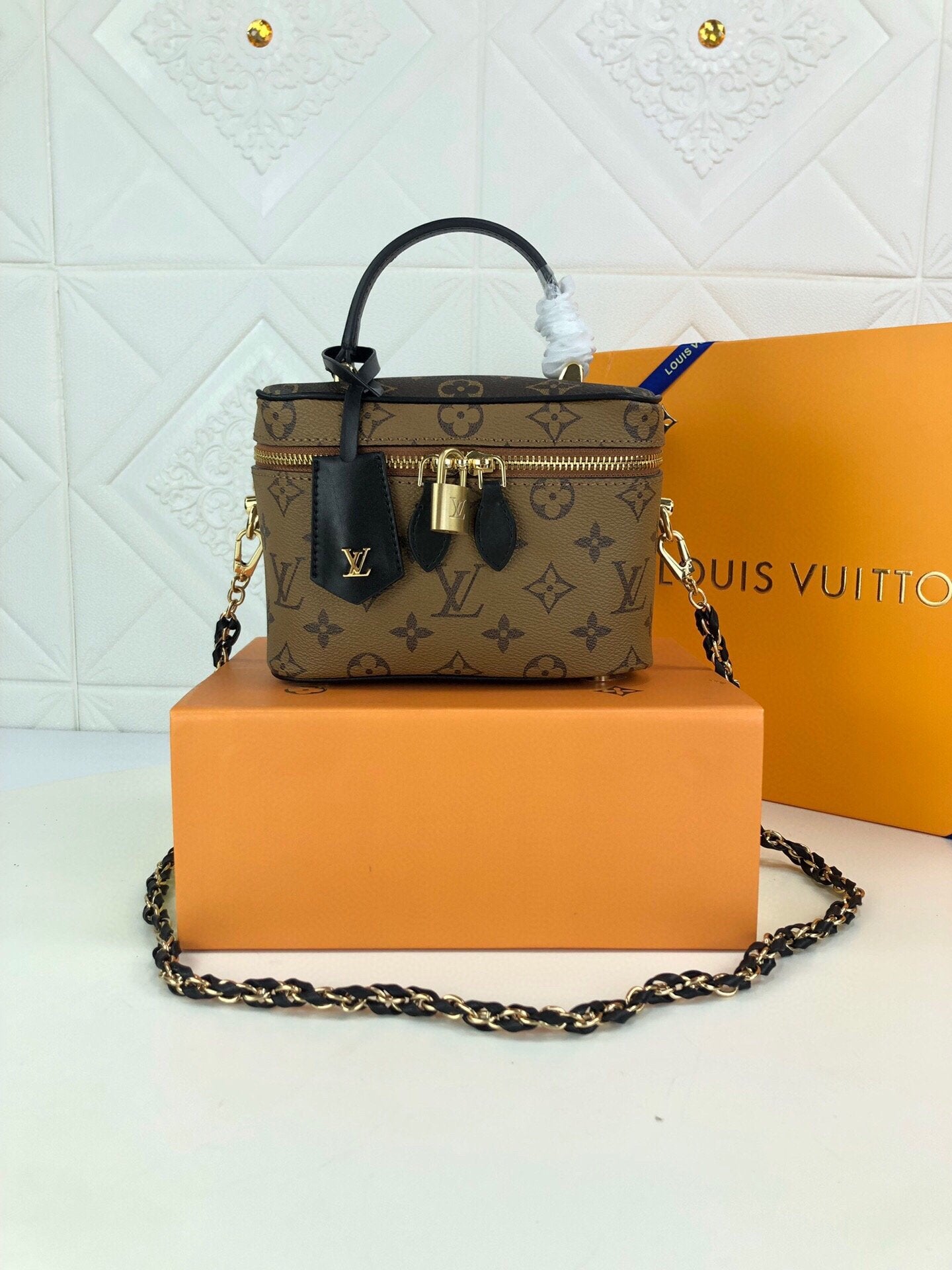 EN - New Arrival Bags LUV 026