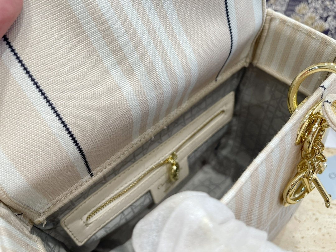 EN - New Arrival Bags DIR 330