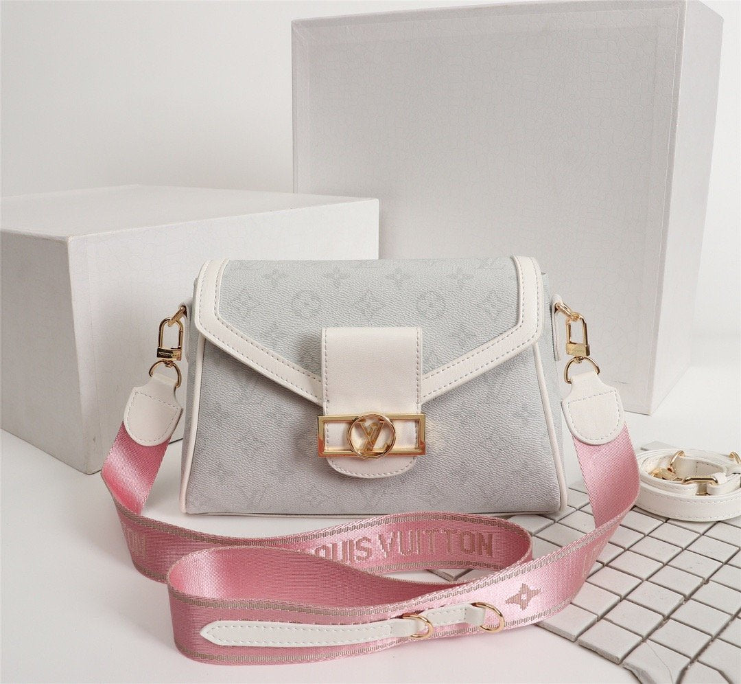 EN - New Arrival Bags LUV 234