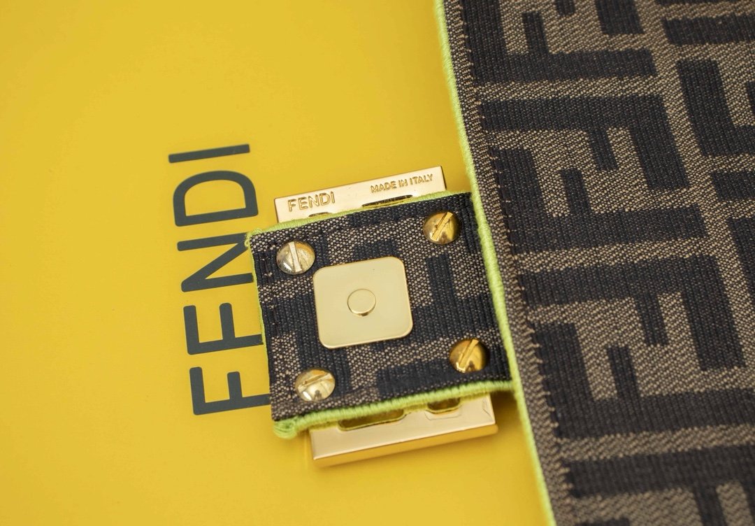 EN - New Arrival Bags FEI 162