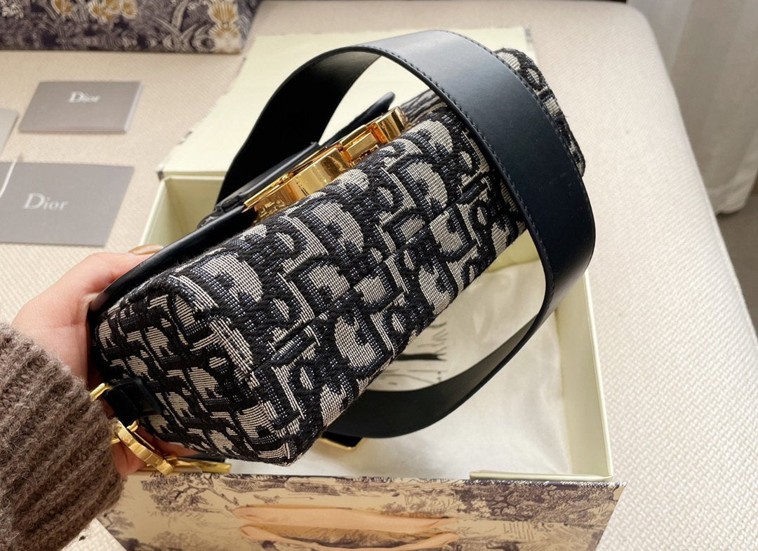 EN - New Arrival Bags DIR 042