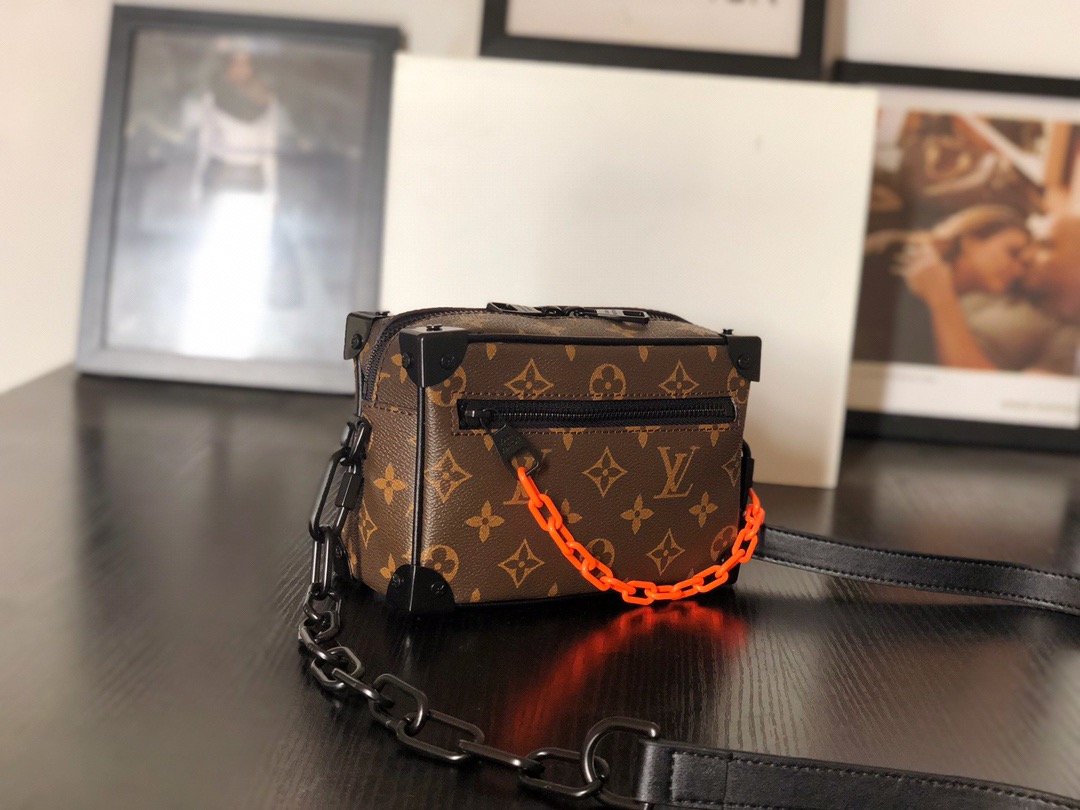 EN - New Arrival Bags LUV 219