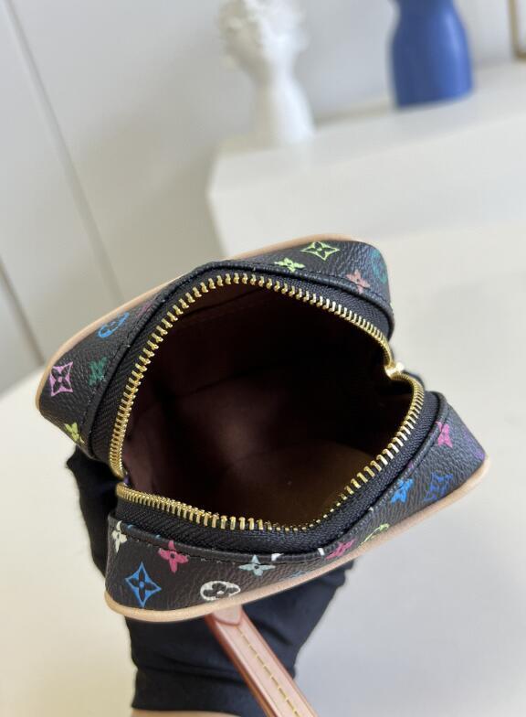 SAMC - LOV Bags - 1597