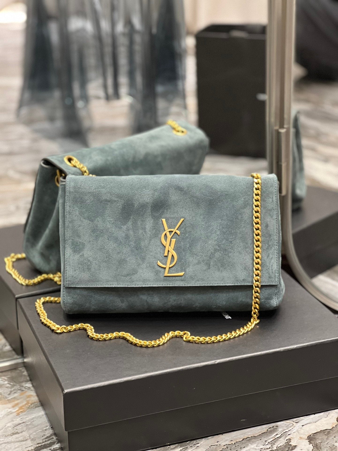 GLAMI Kate MeGLAMIum Reversible Chain Bag In Suede With Gold Hardware For Women 11.2in/29cm YSL