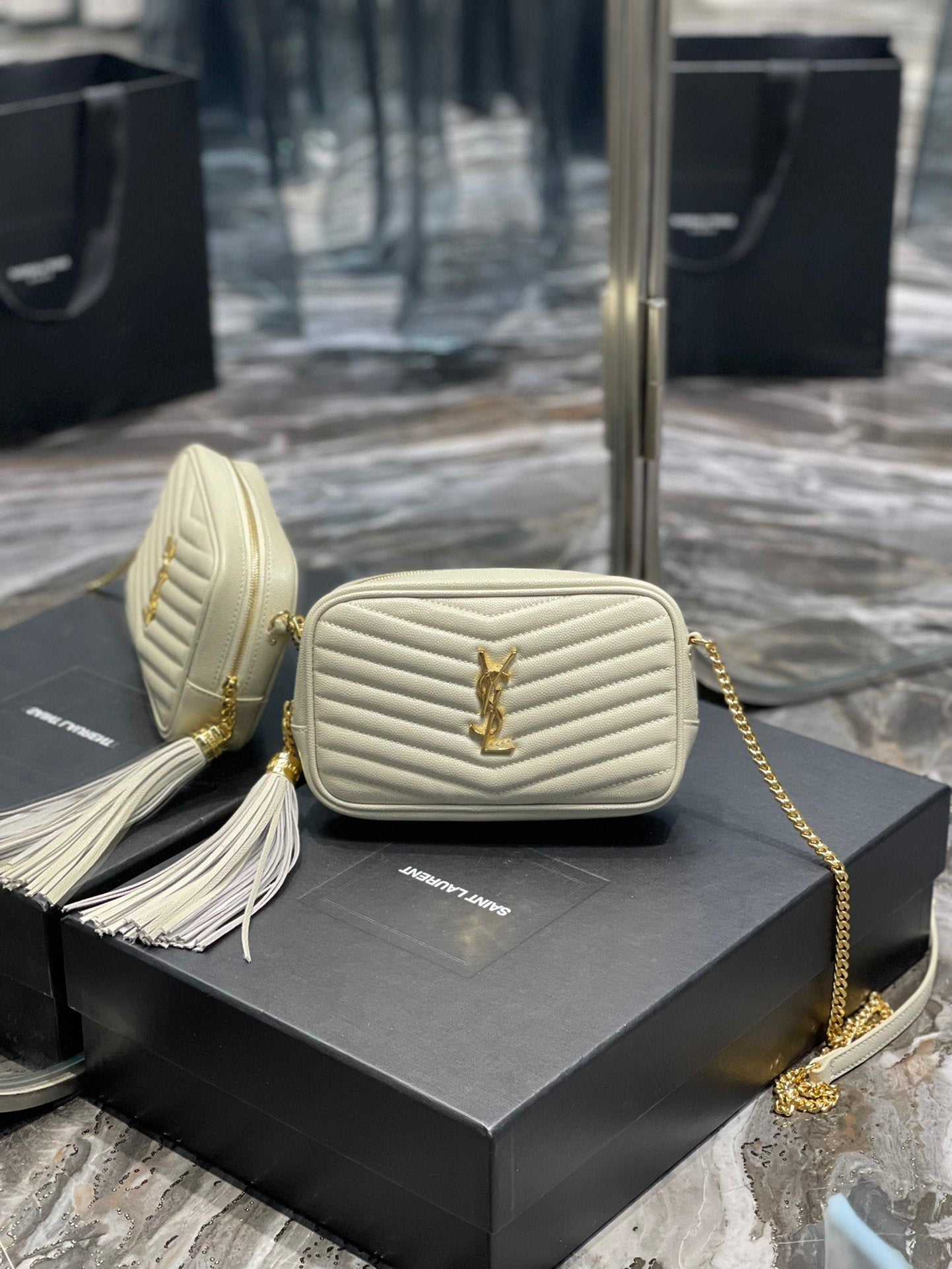 GLAMI Lou Mini Bag White In Quilted Grain De Poudre With Gold Hardware For Women 7.4in/19cm YSl 6125791GF019207