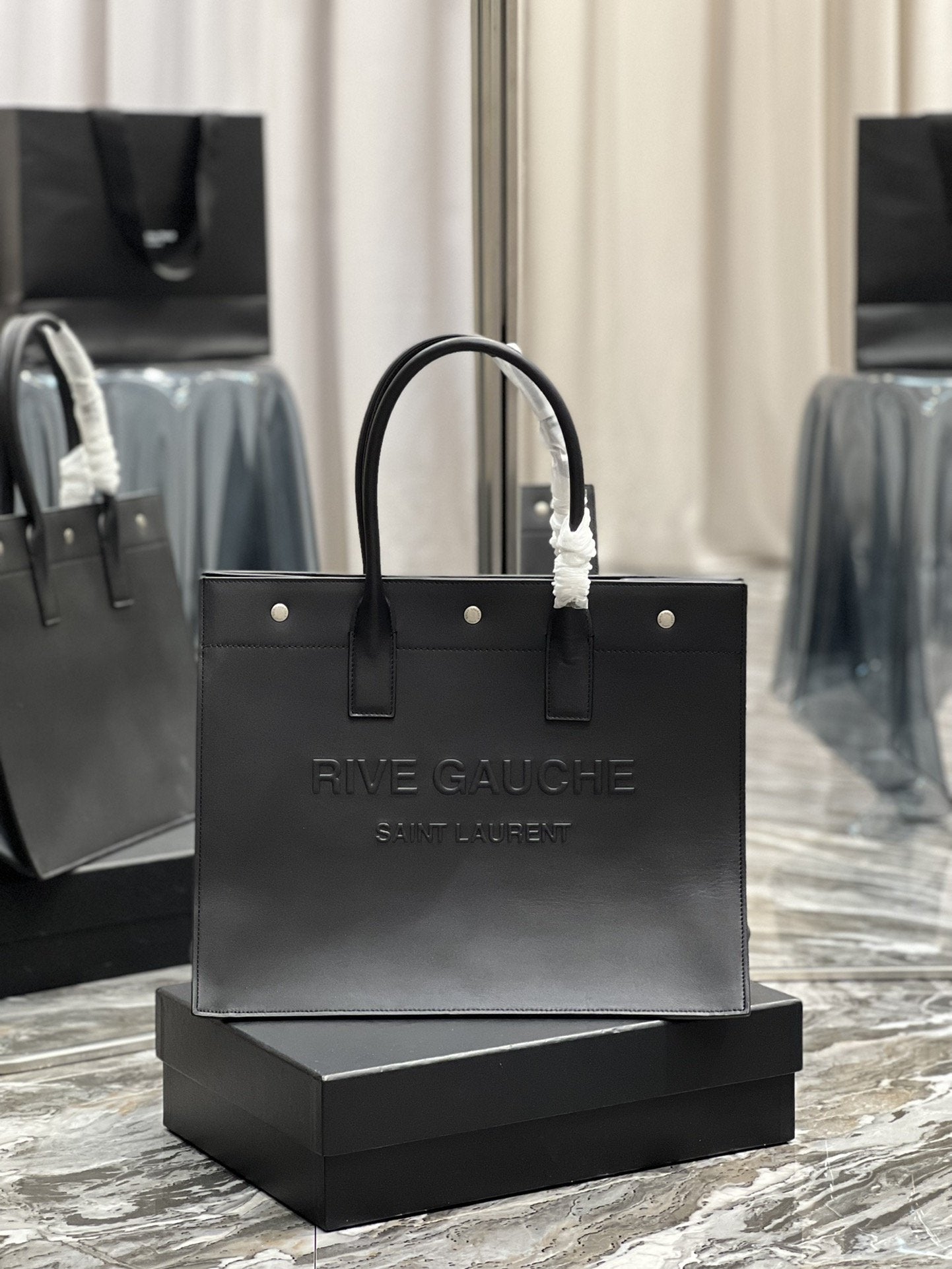 GLAMI Rive Gauche Small Tote Bag In Black Noir For Women 15.4in/39cm YSL 686266CWTFE1000