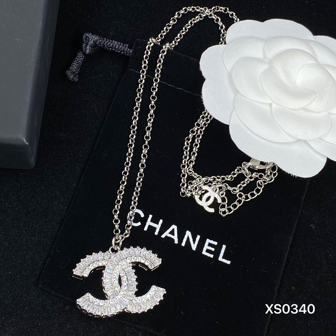 CHL Necklaces 040