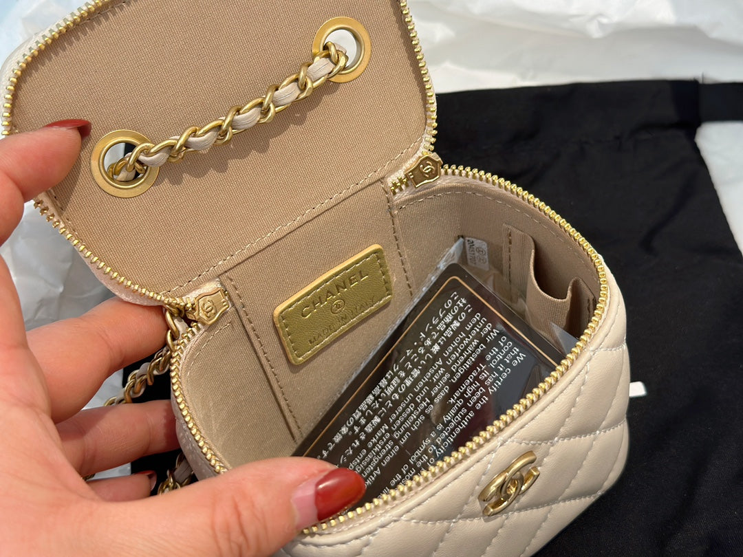 EN - Luxury Bags CHL 502