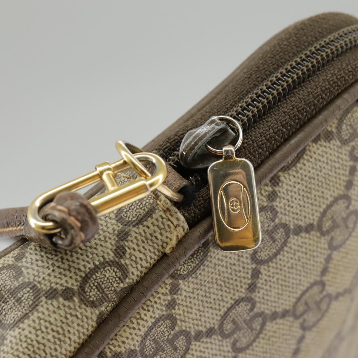 GUCCI GG Supreme Shoulder Bag PVC Beige Gold 97 02 068 100038