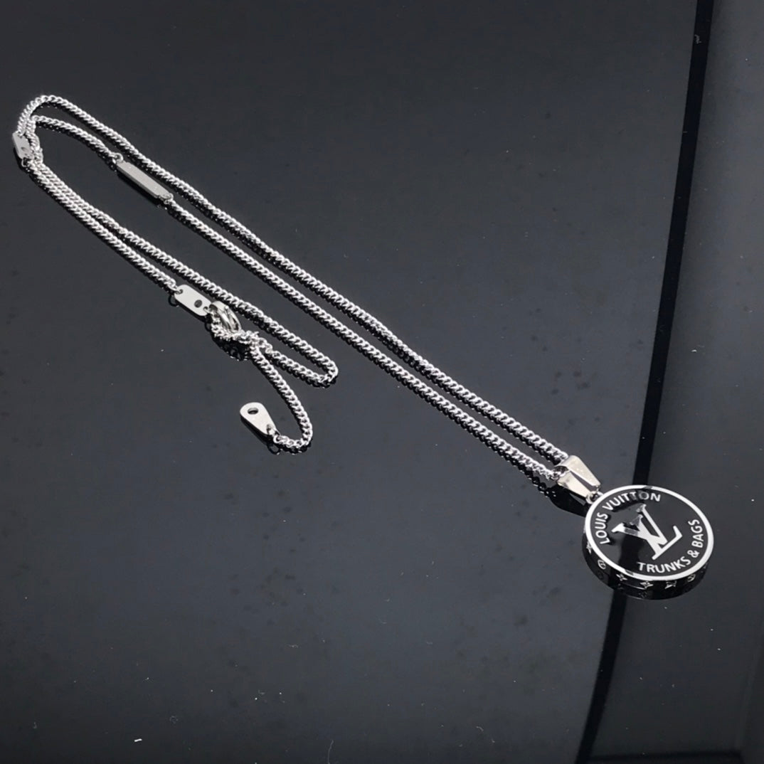 LV Necklaces 001