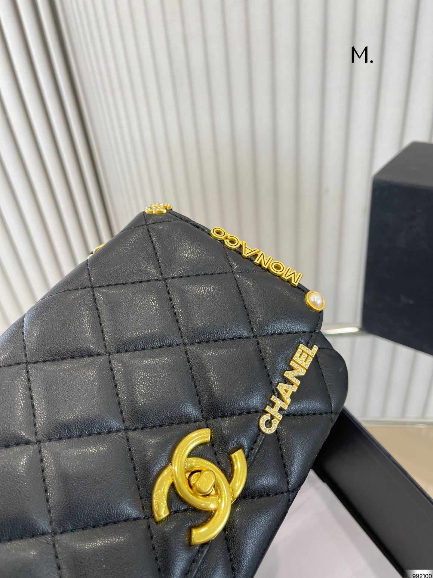 EN - Luxury Bags CHL 505