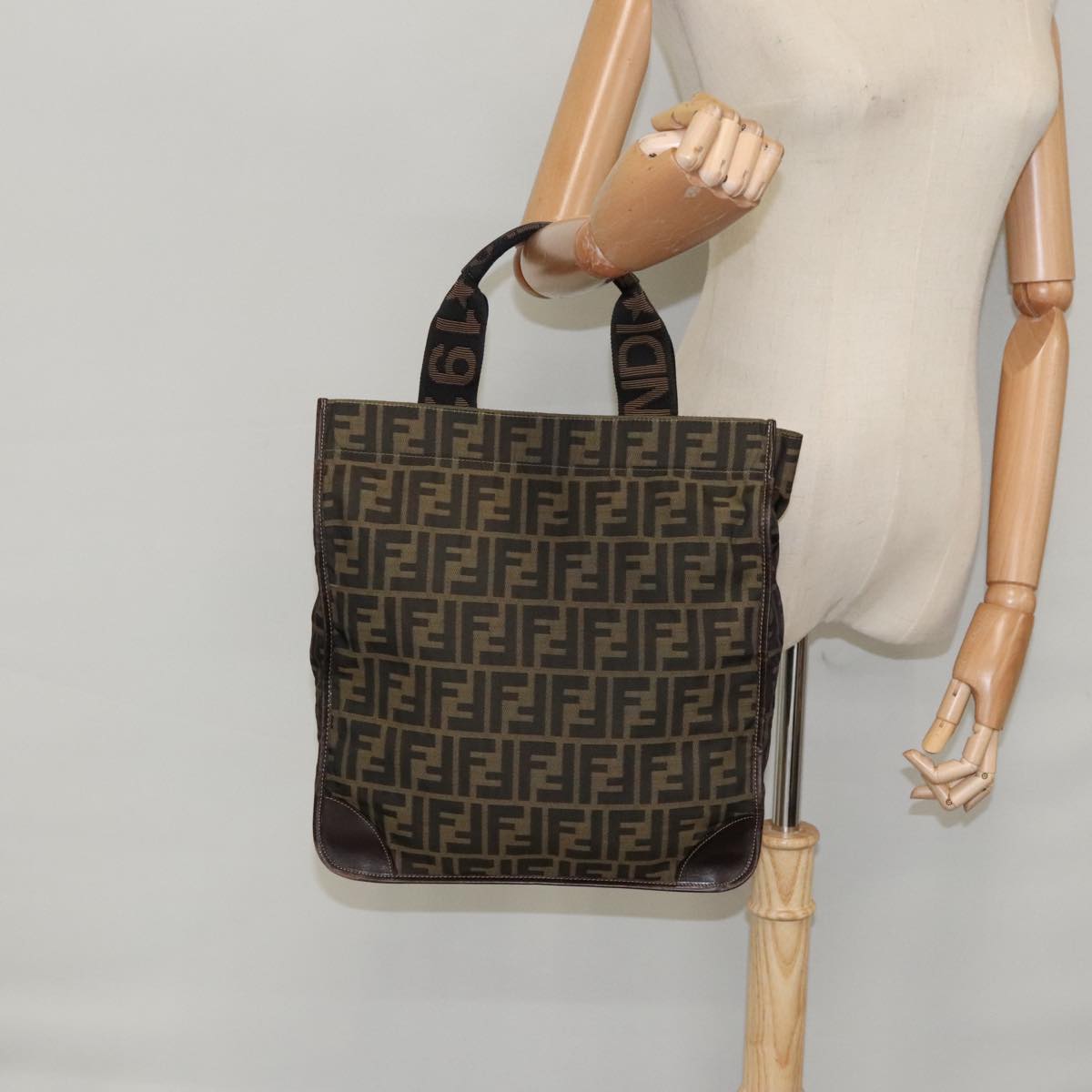 FENDI Zucca Canvas Hand Bag Brown Black 100153