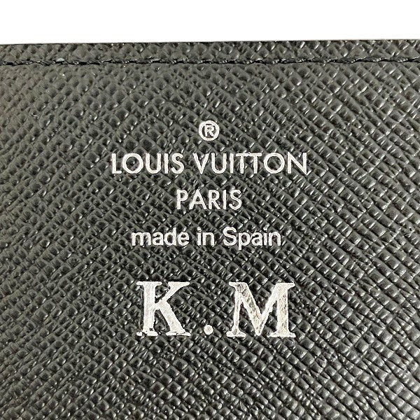 Louis Vuitton Taiga Card Case M30922