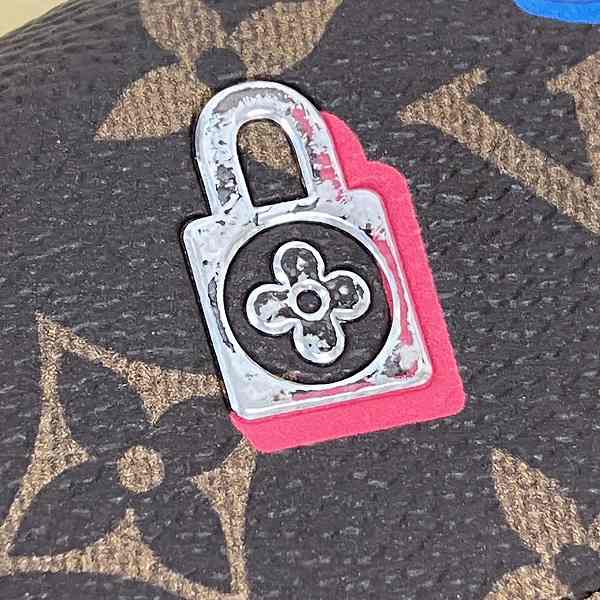 Louis Vuitton Monogram Sarah Love Lock Wallet M64117