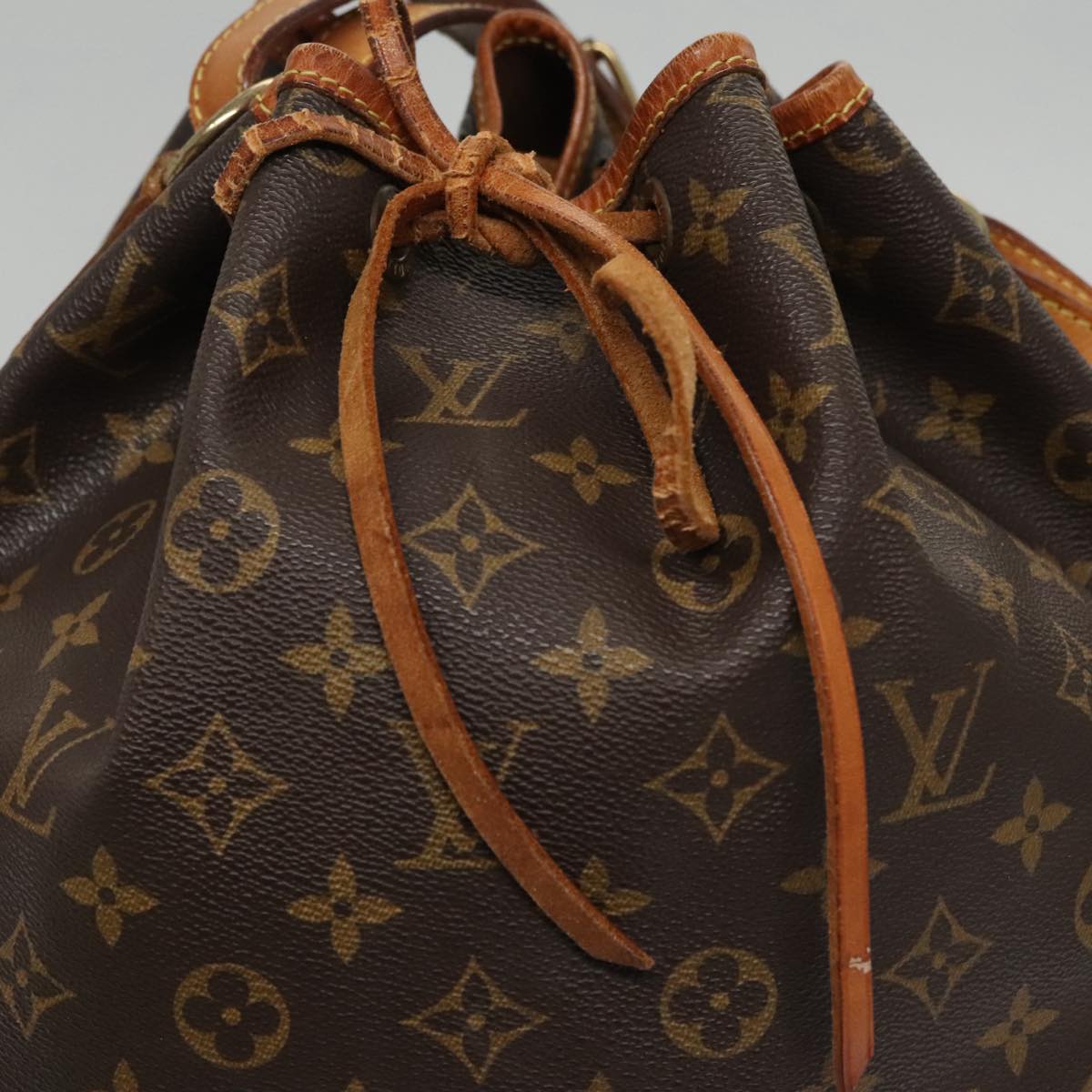 LOUIS VUITTON Monogram Noe Shoulder Bag M42224 LV 100427