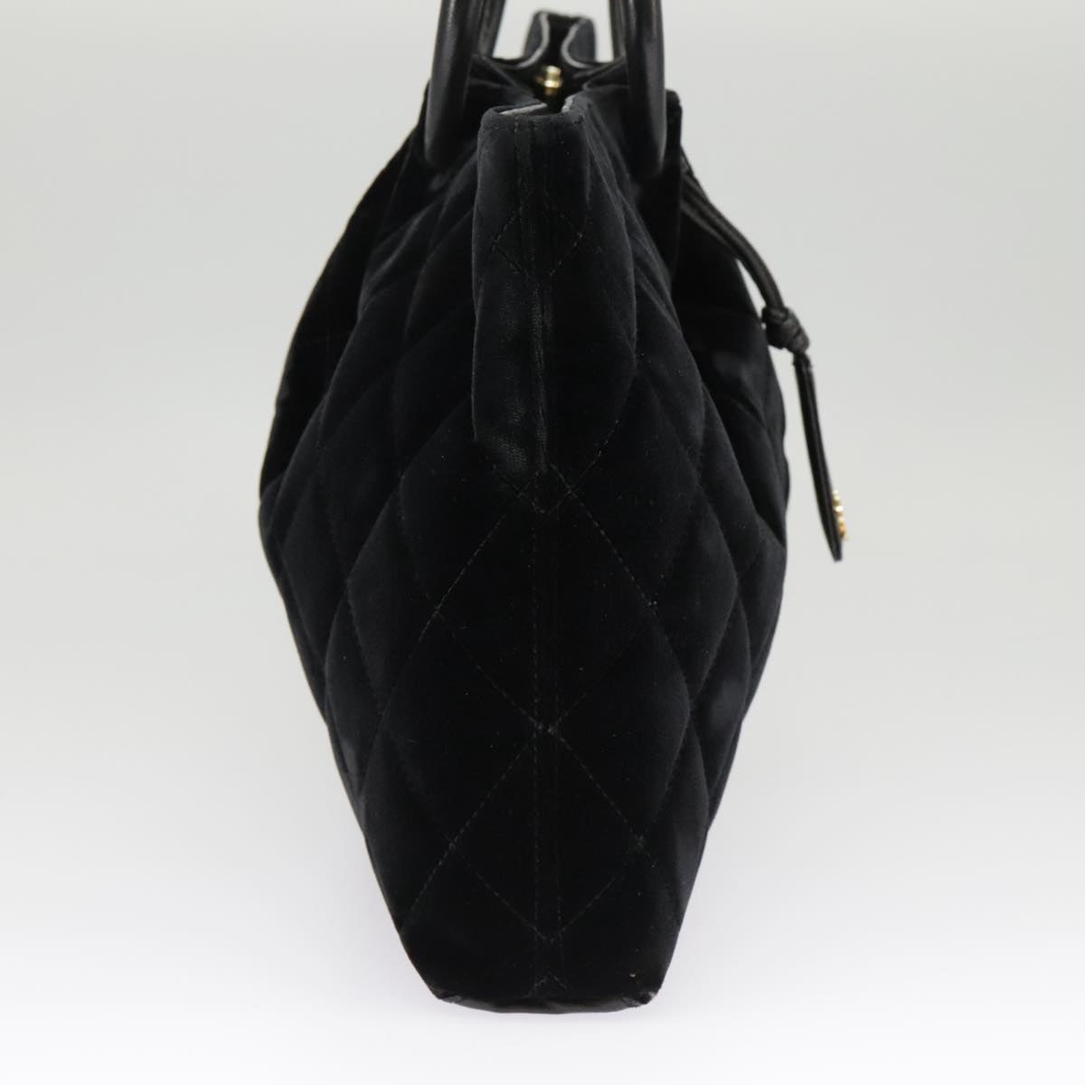 CHANEL Matelasse Hand Bag Velor Black Gold CC 100911