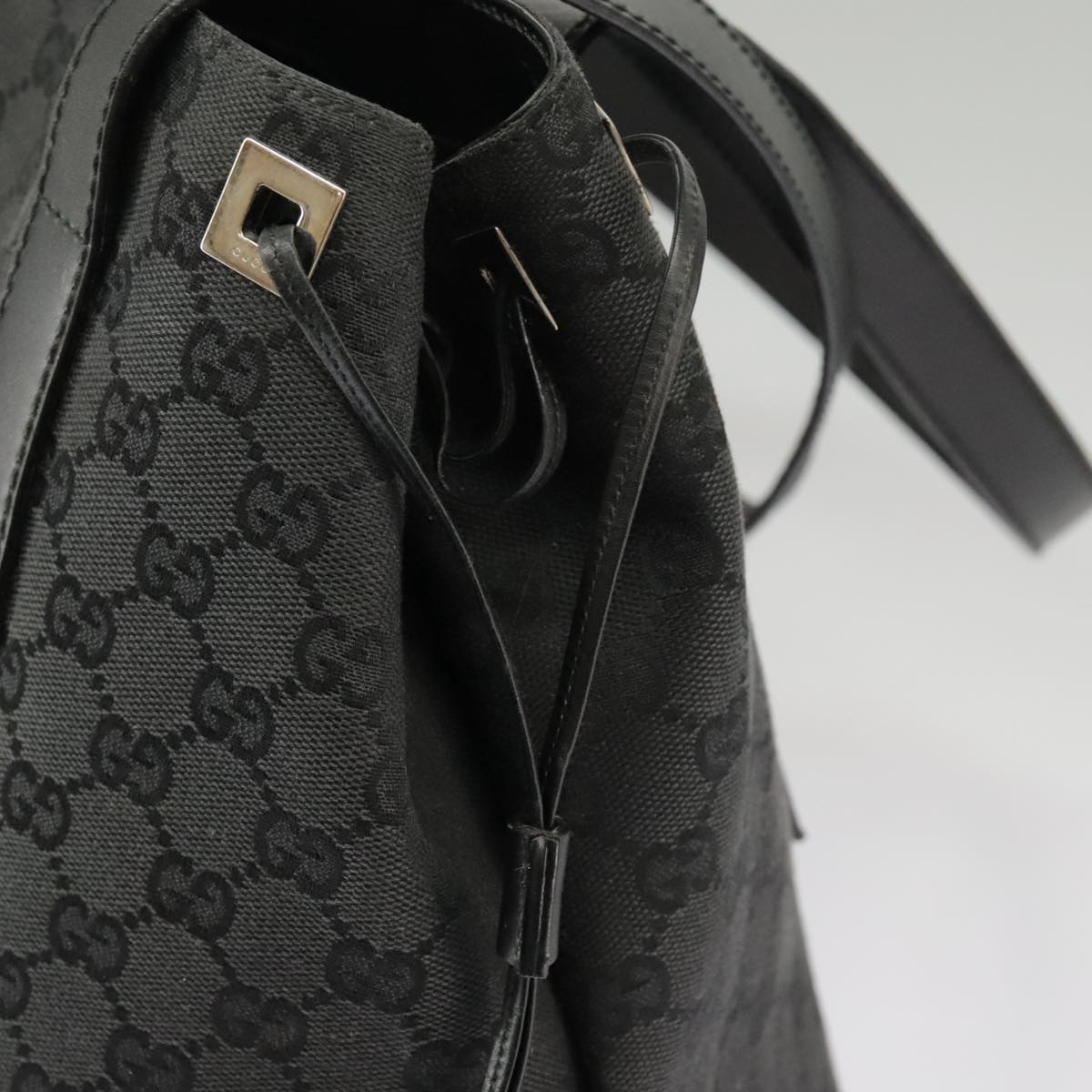 GUCCI GG Canvas Shoulder Bag Black 30501 101186