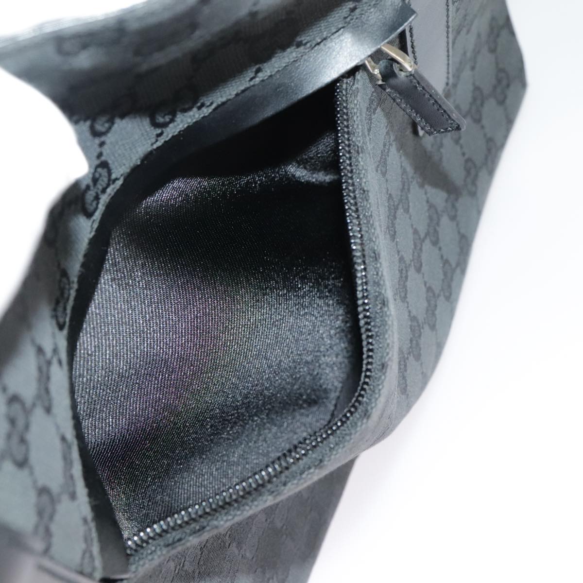 GUCCI GG Canvas Shoulder Bag Black 30501 101186