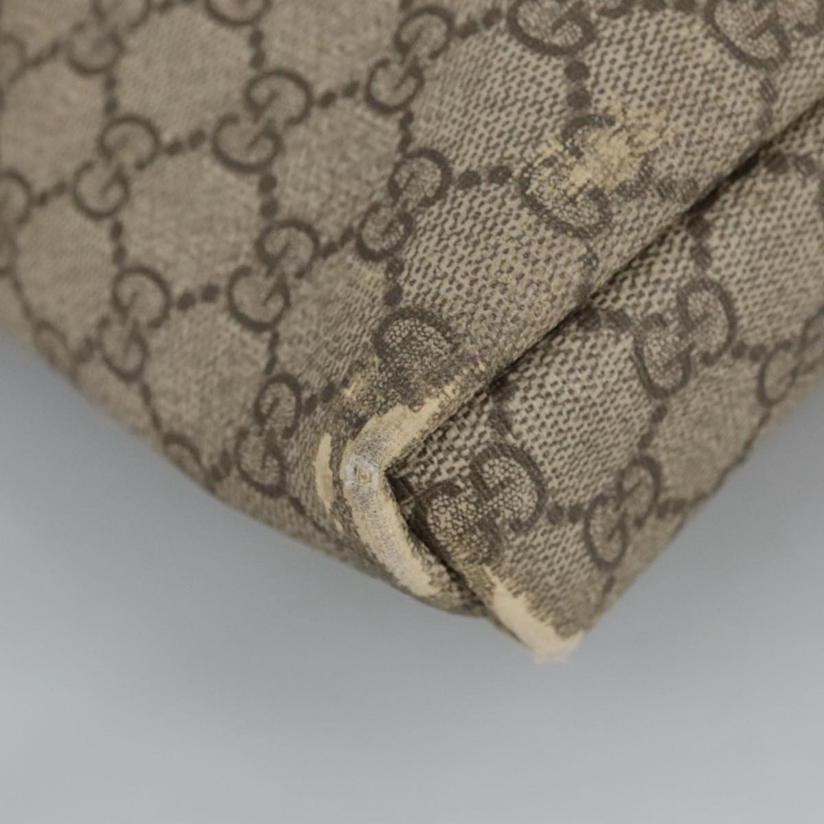 GUCCI GG Supreme Shoulder Bag PVC Beige 223666 101285